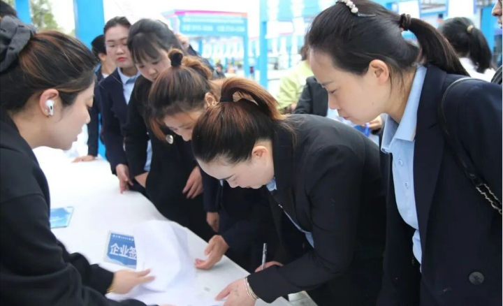 59_1759021428731994629.png image.png